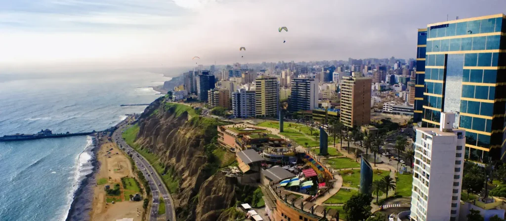 Lima ciudad cultural y puerta de entrada a Perú